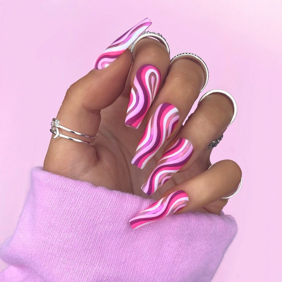 Artistic Press-On Nails for Effortless Style