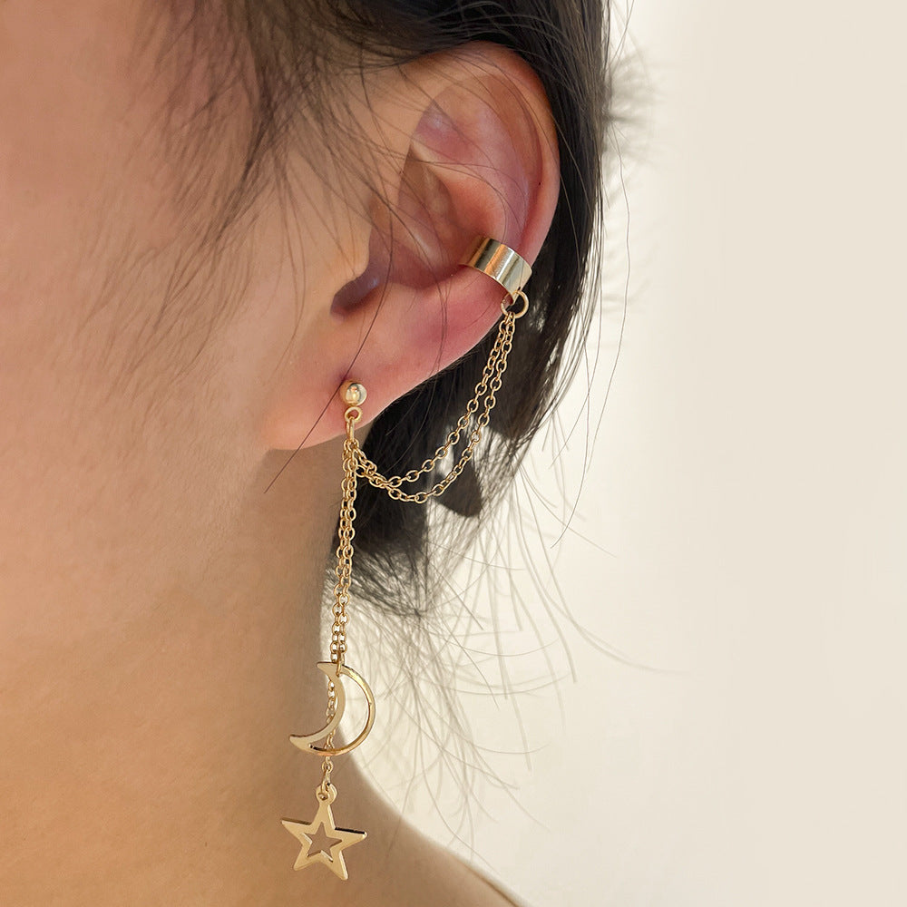 Retro-Inspired Ear Clip for Effortless Style